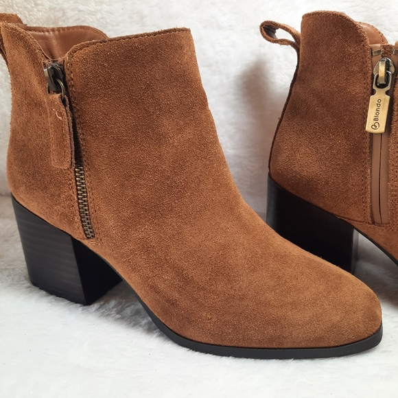 Blondo Shoes - Blondo Womens  Leather Waterproof Ankle Boot Stacked Block Heel Casual 6.5